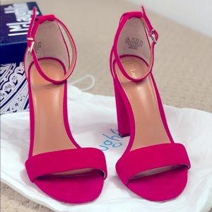 J. McLaughlin hot pink suede heel, size 7.5